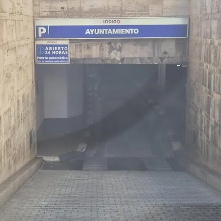 Con Parking Gratis Al Lado Del Pilar - Alfonso *