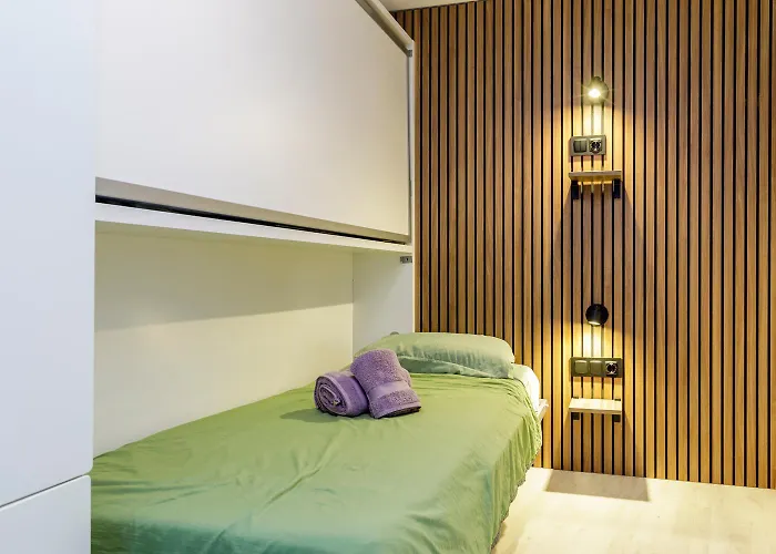 Apartment Con Parking Gratis Al Lado Del Pilar - Alfonso Zaragoza